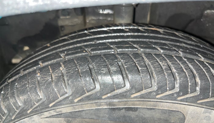 2018 Renault Kwid RXL, Petrol, Manual, 33,827 km, Left Front Tyre Tread