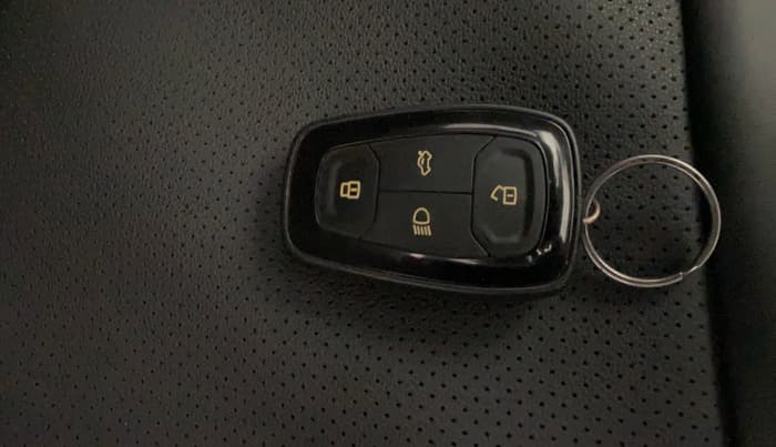 2019 Tata NEXON XZ PLUS PETROL, Petrol, Manual, 90,228 km, Key Close Up
