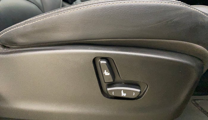 2020 MG HECTOR SHARP 1.5 DCT PETROL, Petrol, Automatic, 64,233 km, Driver Side Adjustment Panel