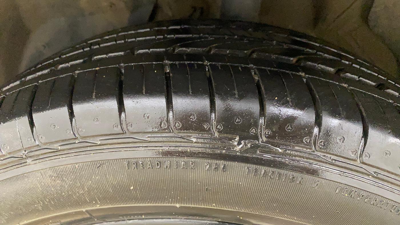 2020 MG HECTOR SHARP 1.5 DCT PETROL, Petrol, Automatic, 64,233 km, Left Front Tyre Tread