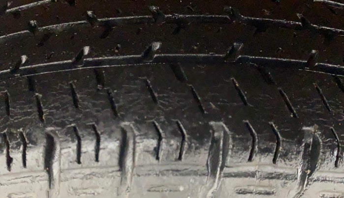 2017 Maruti Alto K10 VXI (O), Petrol, Manual, 82,289 km, Right Rear Tyre Tread