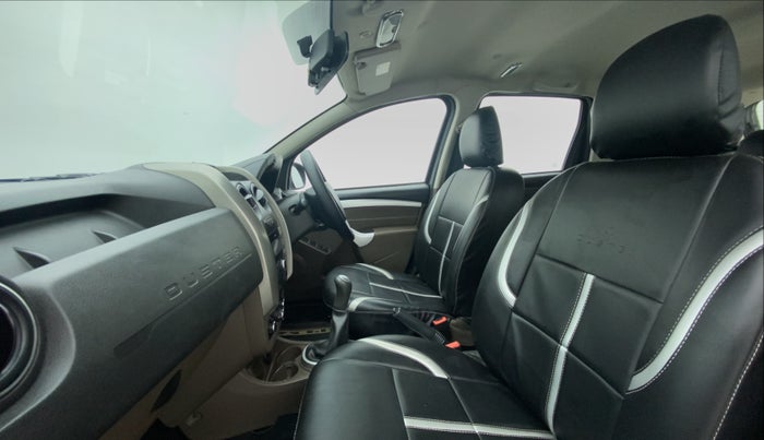 2017 Renault Duster RXL PETROL 104, Petrol, Manual, 33,494 km, Right Side Front Door Cabin