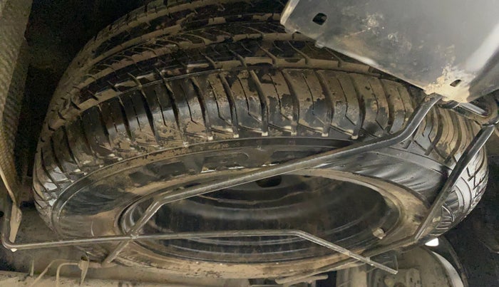 2017 Renault Duster RXL PETROL 104, Petrol, Manual, 33,494 km, Spare Tyre