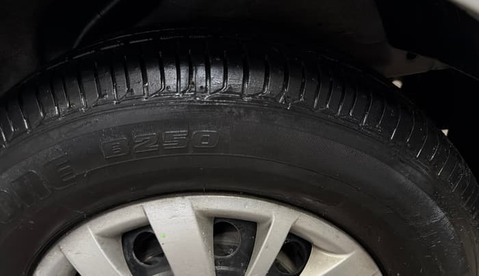 2015 Hyundai i10 SPORTZ 1.1, Petrol, Manual, 41,775 km, Left Rear Tyre Tread