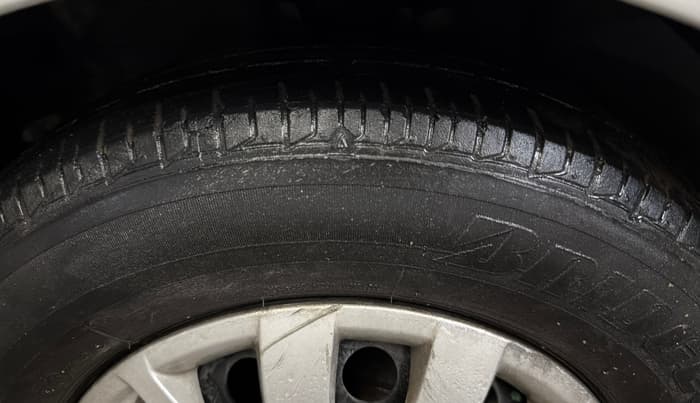 2015 Hyundai i10 SPORTZ 1.1, Petrol, Manual, 41,775 km, Left Front Tyre Tread