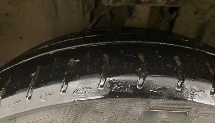 2023 Tata ALTROZ XZA + SUNROOF, Petrol, Automatic, 33,944 km, Left Front Tyre Tread