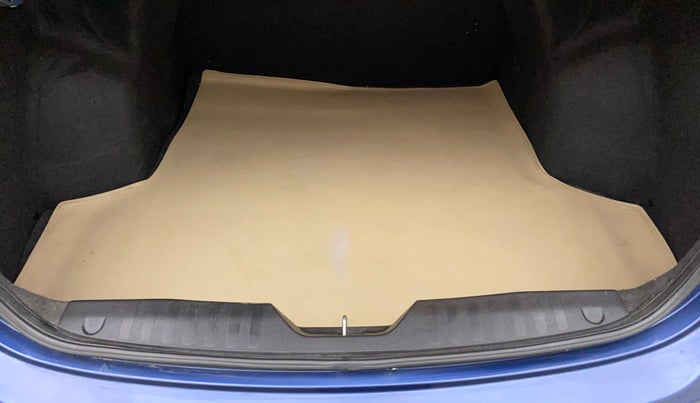 2018 Maruti Ciaz ALPHA 1.5 SHVS PETROL, Petrol, Manual, 27,958 km, Boot Inside