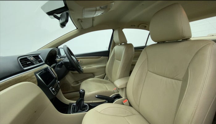 2018 Maruti Ciaz ALPHA 1.5 SHVS PETROL, Petrol, Manual, 27,958 km, Right Side Front Door Cabin