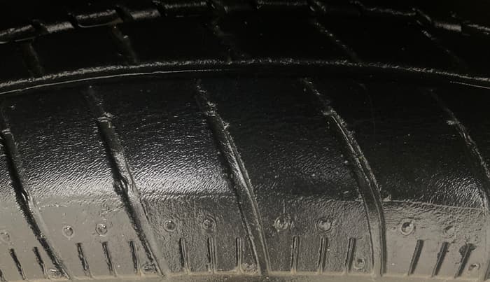 2017 Maruti Celerio VXI AMT, Petrol, Automatic, 18,982 km, Left Front Tyre Tread