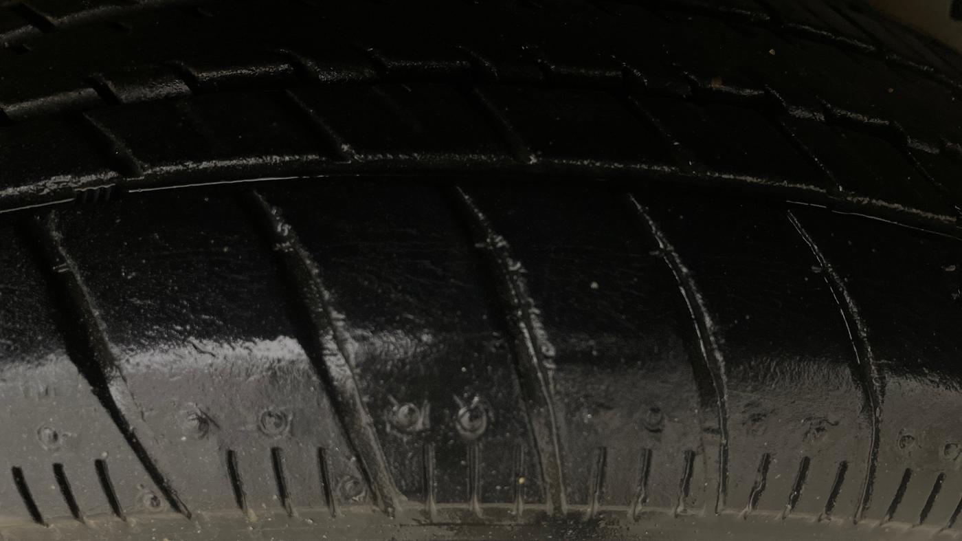 2017 Maruti Celerio VXI AMT, Petrol, Automatic, 18,916 km, Right Rear Tyre Tread