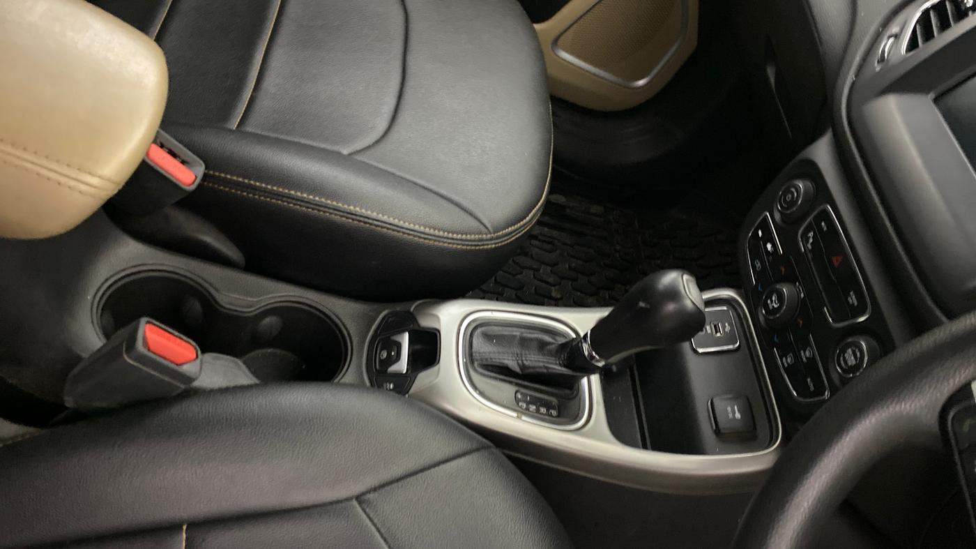 2019 Jeep Compass LONGITUDE (O) 1.4 PETROL AT, Petrol, Automatic, 29,318 km, Gear Lever