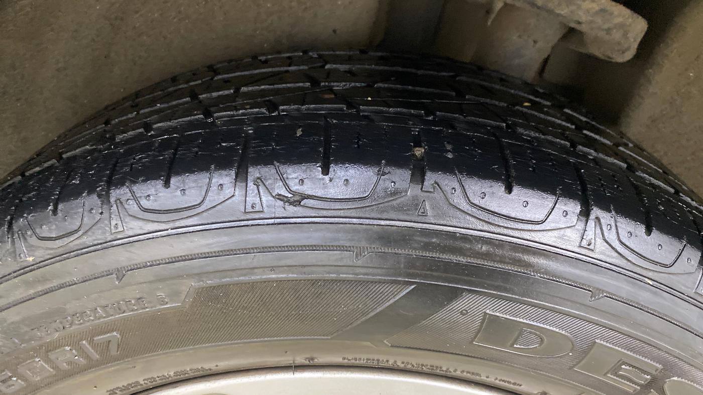 2019 Jeep Compass LONGITUDE (O) 1.4 PETROL AT, Petrol, Automatic, 29,318 km, Left Rear Tyre Tread