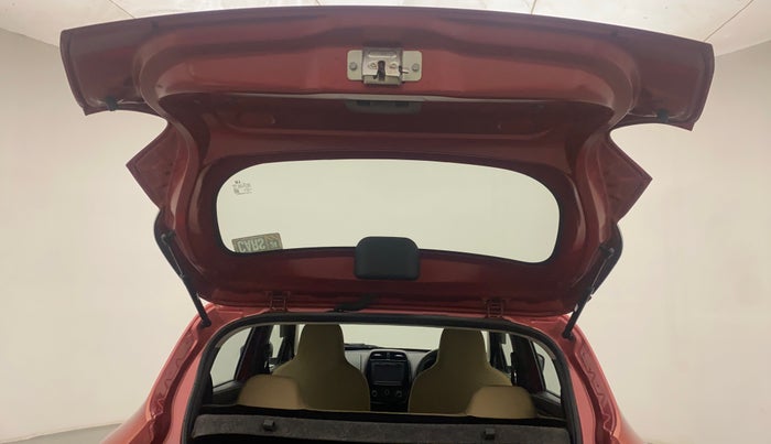 2016 Renault Kwid RXT 0.8, Petrol, Manual, 15,947 km, Boot Door Open