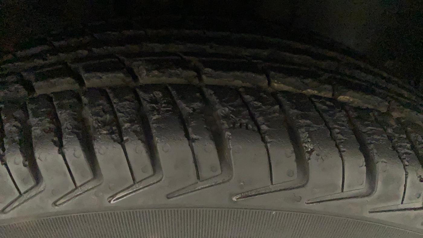 2016 Renault Kwid RXT 0.8, Petrol, Manual, 15,947 km, Right Front Tyre Tread