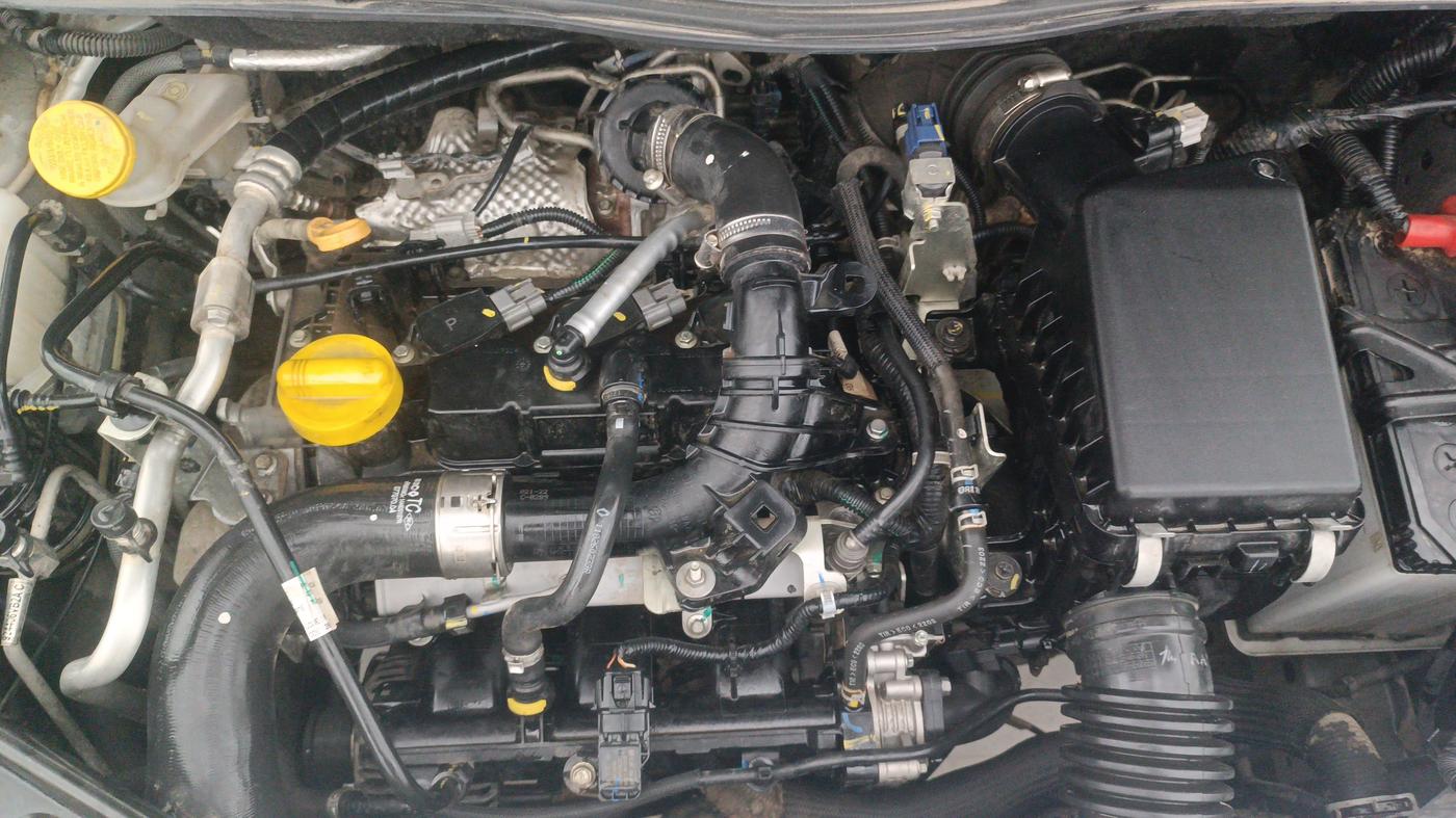 2022 Nissan MAGNITE XV PREMIUM TURBO (O), Petrol, Manual, 18,578 km, Engine View