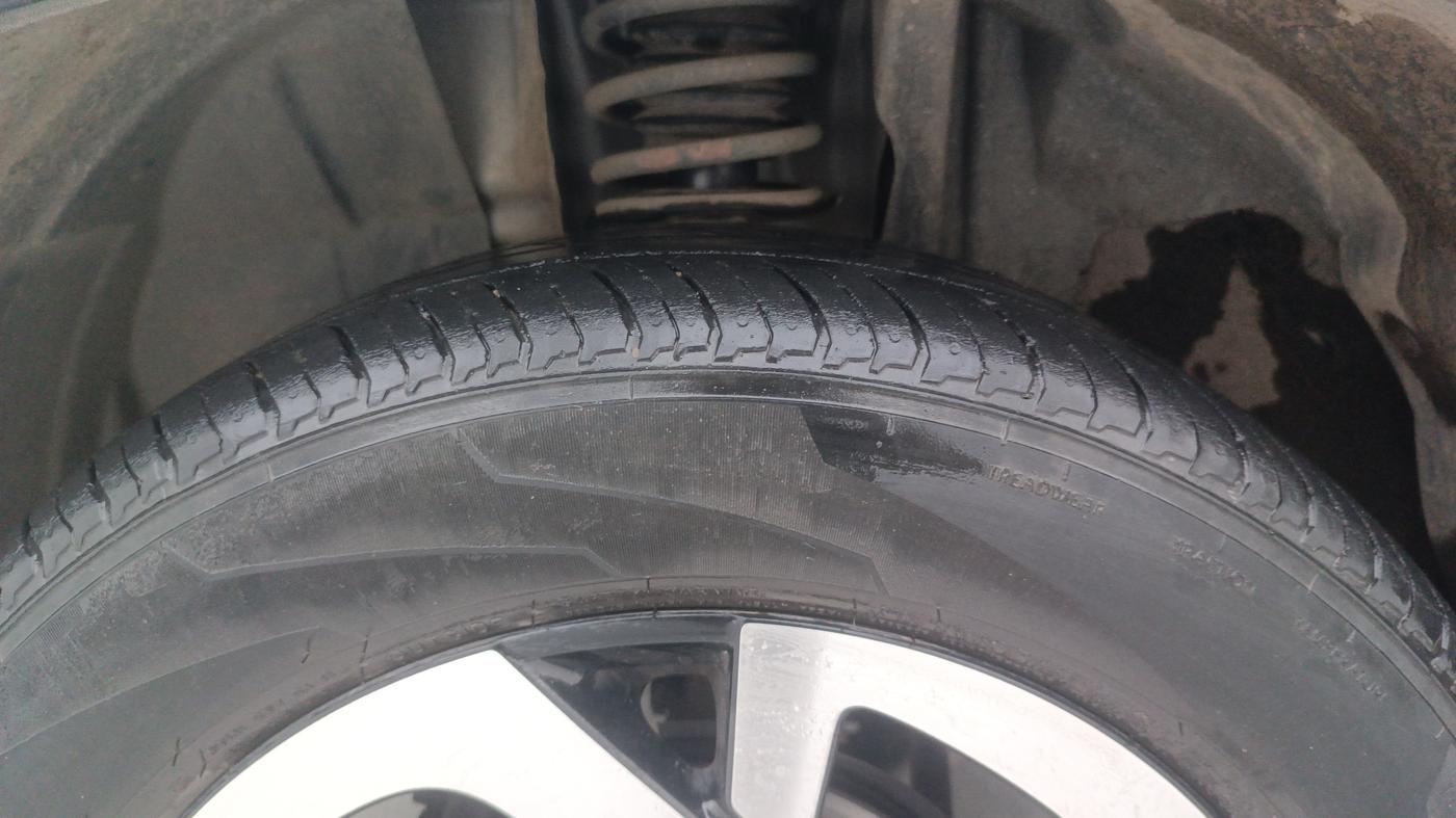 2022 Nissan MAGNITE XV PREMIUM TURBO (O), Petrol, Manual, 18,578 km, Left Front Tyre Tread