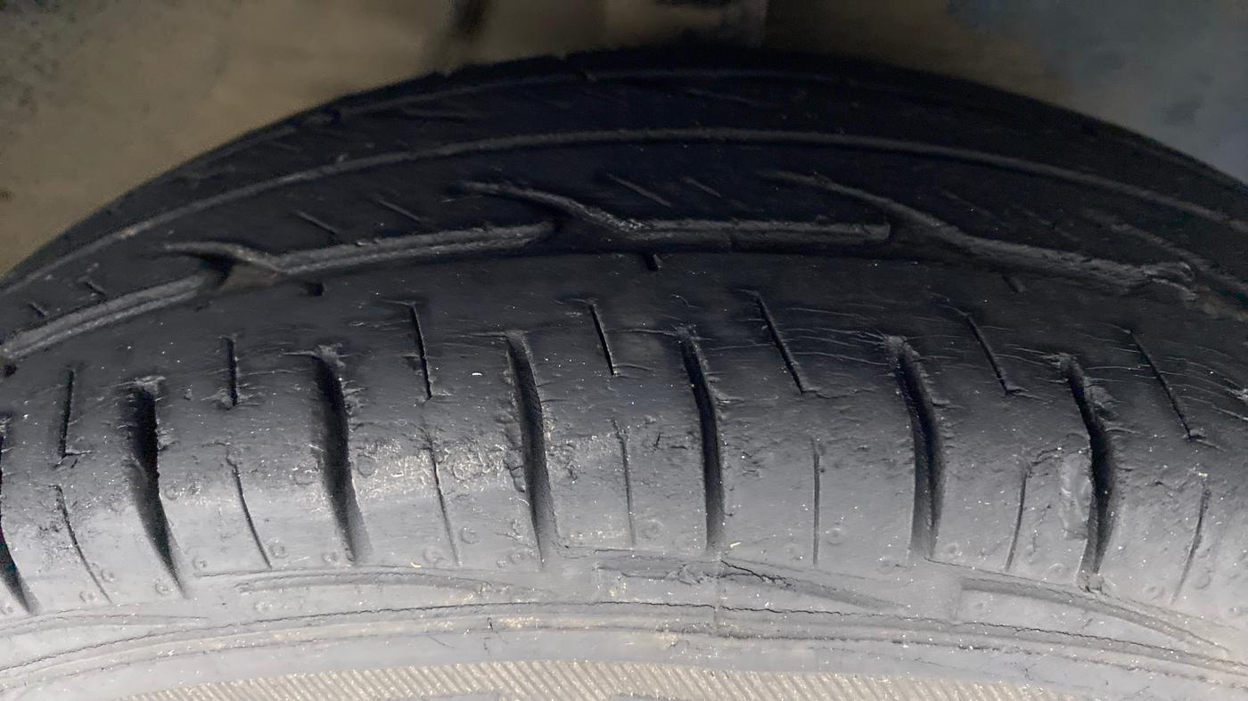 2018 Maruti Alto 800 LXI, Petrol, Manual, 50,603 km, Right Front Tyre Tread
