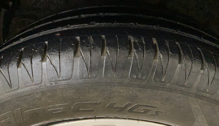 2020 KIA SONET HTX 1.0 IMT, Petrol, Manual, 59,144 km, Right Rear Tyre Tread