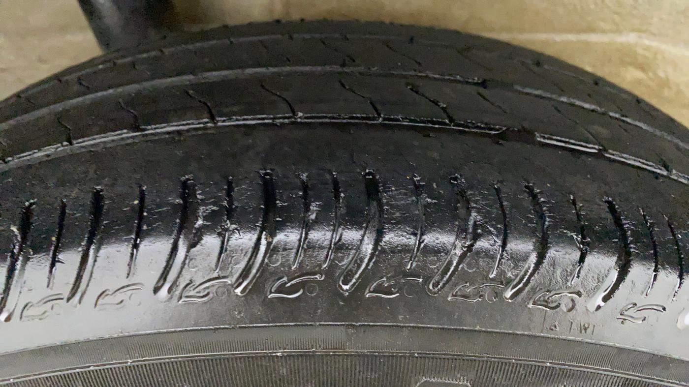 2020 Maruti S PRESSO VXI CNG, CNG, Manual, 53,587 km, Right Front Tyre Tread
