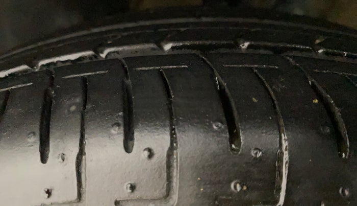 2021 Maruti IGNIS DELTA 1.2 AMT, Petrol, Automatic, 7,635 km, Left Front Tyre Tread