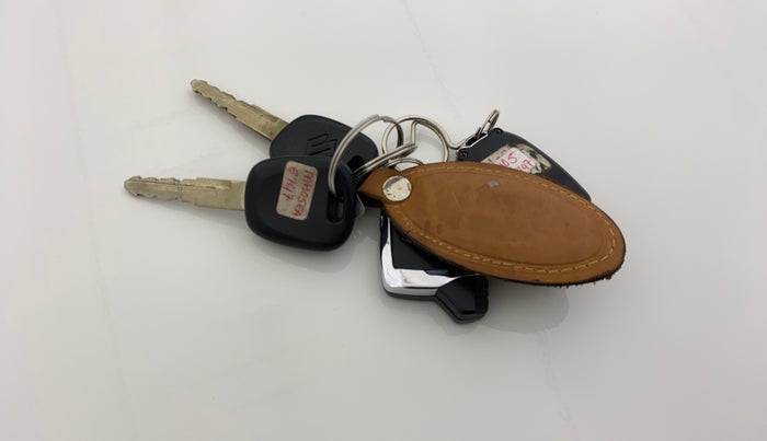 2019 Maruti New Wagon-R LXI CNG 1.0, CNG, Manual, 44,266 km, Key Close Up