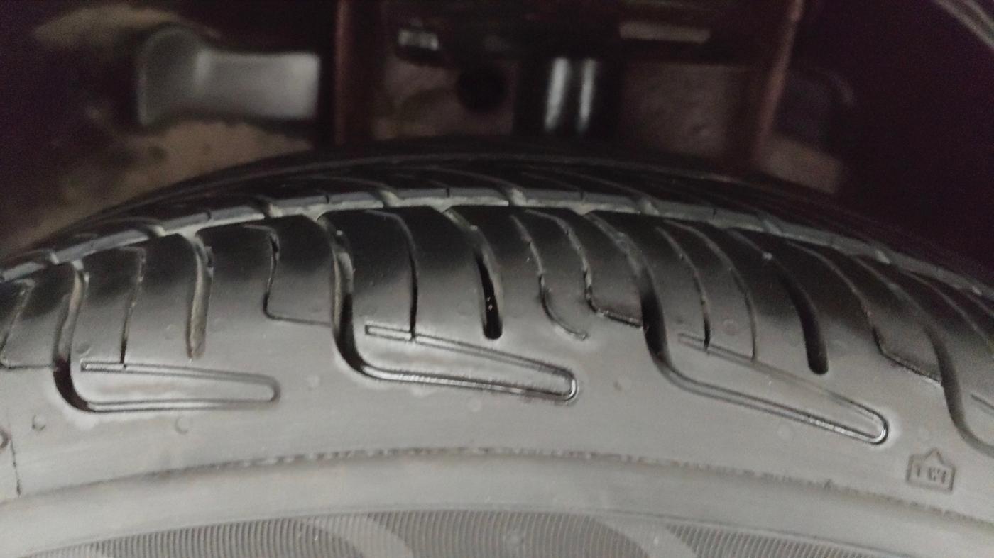2017 Tata Tiago XT DIESEL, Diesel, Manual, 61,010 km, Left Front Tyre Tread