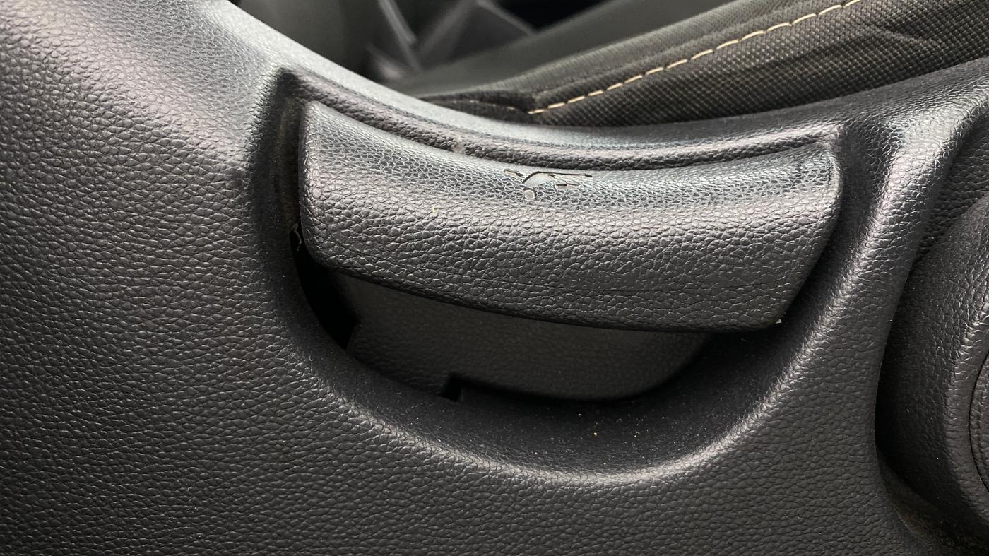 2016 Hyundai Creta SX PLUS AT 1.6 PETROL, Petrol, Automatic, 48,427 km, Driver Side Adjustment Panel
