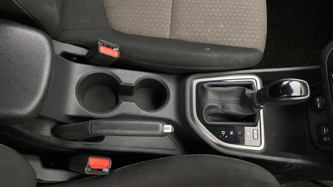 2016 Hyundai Creta SX PLUS AT 1.6 PETROL, Petrol, Automatic, 48,427 km, Gear Lever