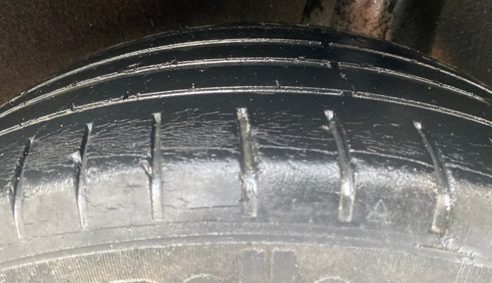 2017 Maruti Baleno ALPHA DIESEL 1.3, Diesel, Manual, 56,347 km, Left Rear Tyre Tread