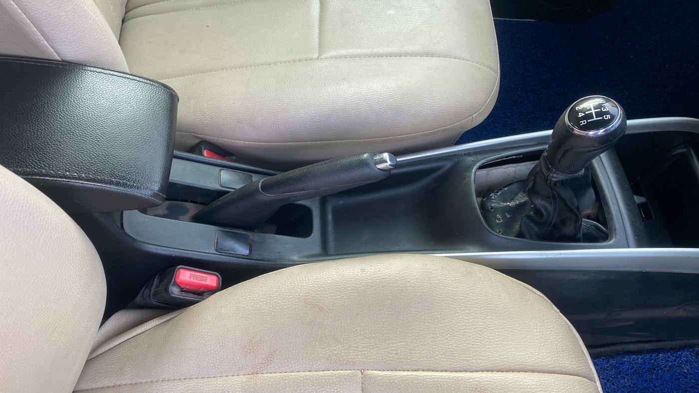 2017 Maruti Baleno ALPHA DIESEL 1.3, Diesel, Manual, 56,347 km, Gear Lever