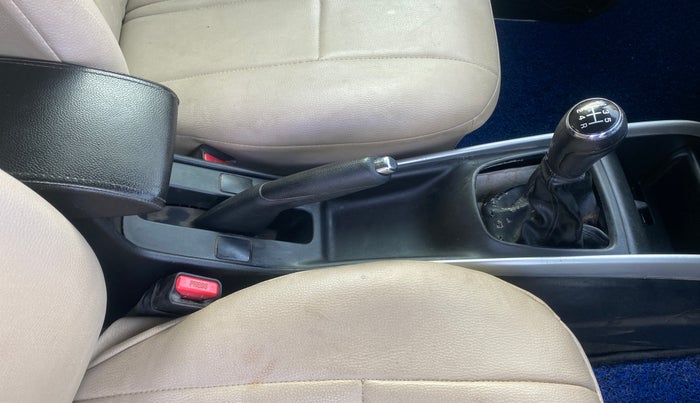 2017 Maruti Baleno ALPHA DIESEL 1.3, Diesel, Manual, 56,347 km, Gear Lever