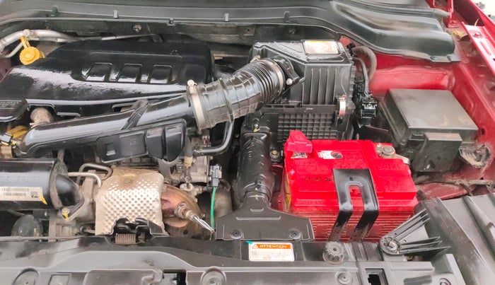 2022 Mahindra XUV300 W6 1.2 PETROL AMT, Petrol, Automatic, 30,959 km, Engine View - Left