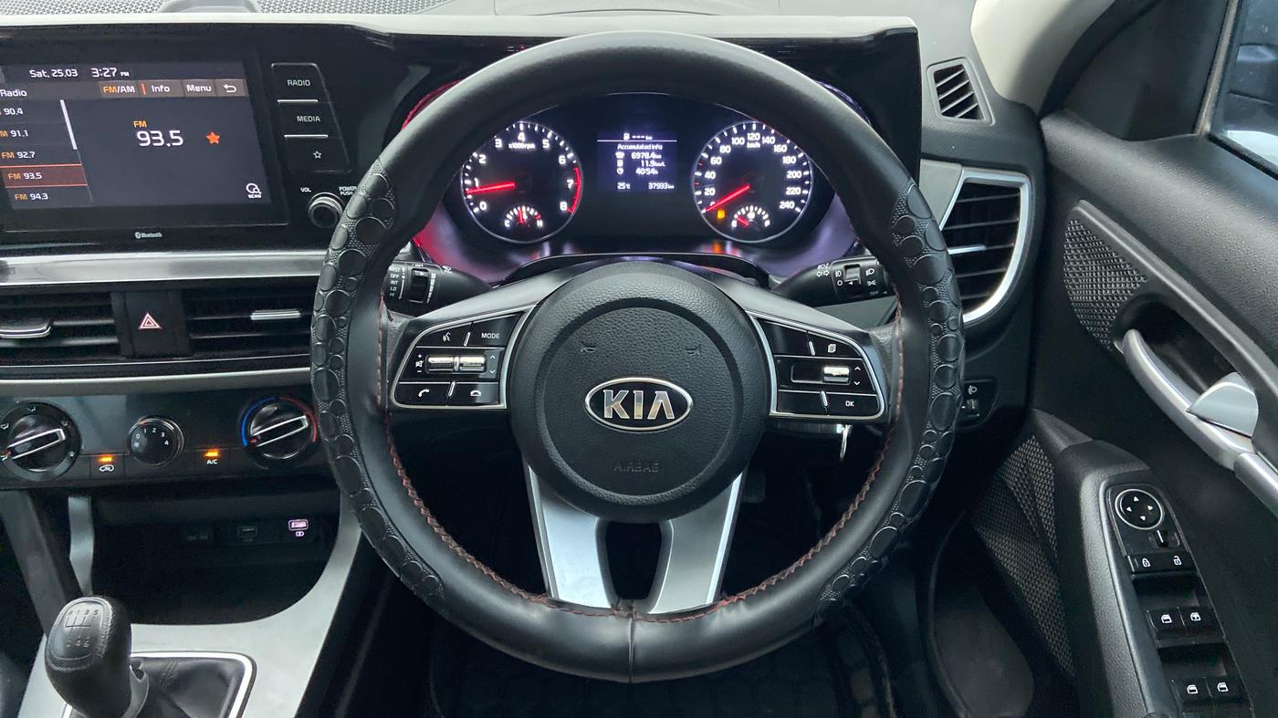 2020 KIA SELTOS HTK 1.5 PETROL, Petrol, Manual, 38,145 km, Steering Wheel Close Up