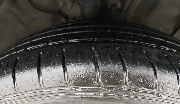 2020 KIA SELTOS HTK 1.5 PETROL, Petrol, Manual, 38,145 km, Right Front Tyre Tread