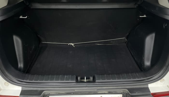 2022 KIA SONET HTK PLUS 1.5, Diesel, Manual, 76,142 km, Boot Inside
