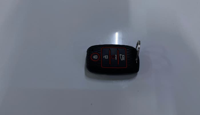 2022 KIA SONET HTK PLUS 1.5, Diesel, Manual, 76,142 km, Key Close Up
