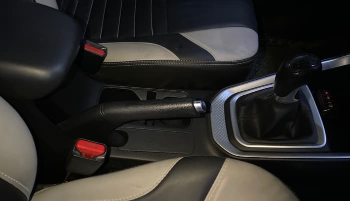 2022 KIA SONET HTK PLUS 1.5, Diesel, Manual, 76,142 km, Gear Lever