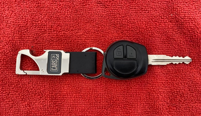2014 Maruti Swift Dzire VXI 1.2 BS IV, Petrol, Manual, 35,765 km, Key Close Up