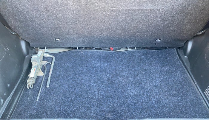 2018 Maruti Swift VXI, Petrol, Manual, 72,064 km, Boot Inside