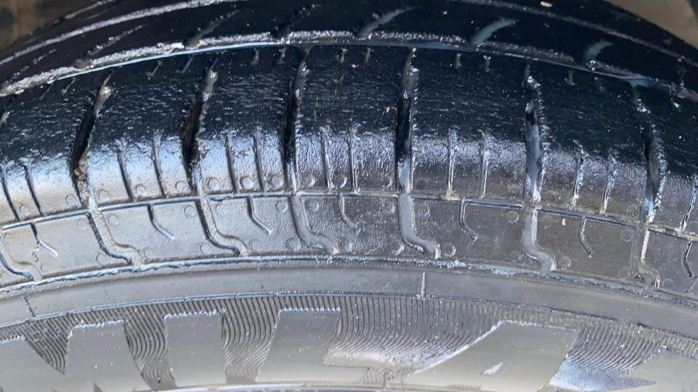 2018 Maruti Swift VXI, Petrol, Manual, 72,115 km, Right Front Tyre Tread