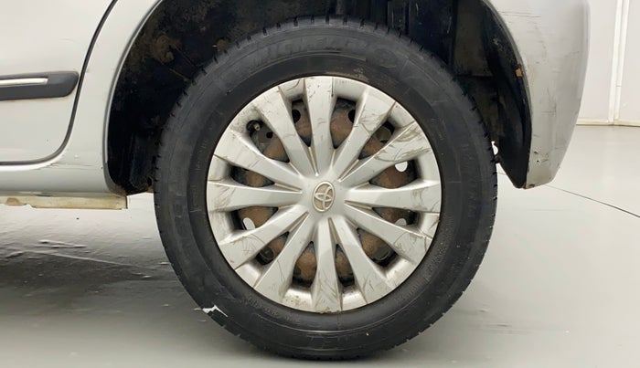2013 Toyota Etios Liva GD, Diesel, Manual, 1,06,211 km, Left Rear Wheel