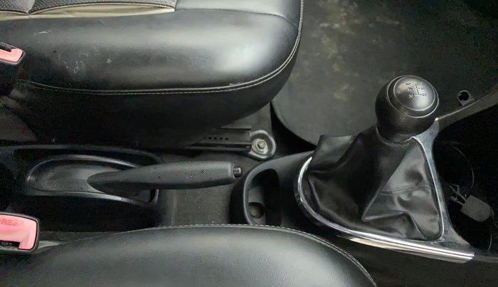 2011 Toyota Etios V, Petrol, Manual, 74,815 km, Gear Lever
