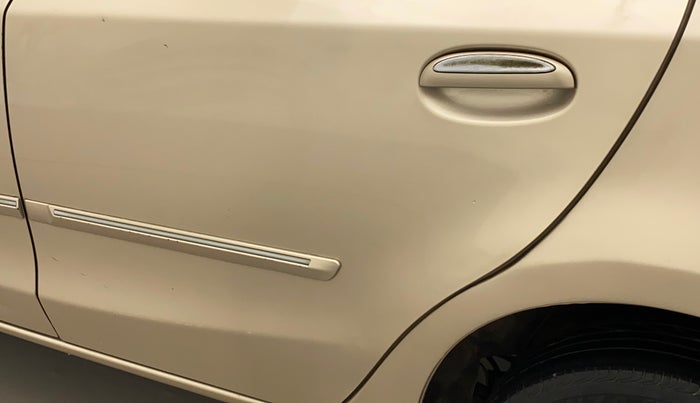 2011 Toyota Etios V, Petrol, Manual, 74,815 km, Rear left door - Slightly dented