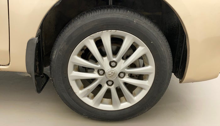 2011 Toyota Etios V, Petrol, Manual, 74,815 km, Right Front Wheel