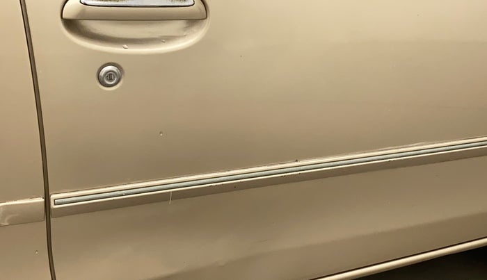 2011 Toyota Etios V, Petrol, Manual, 74,815 km, Driver-side door - Minor scratches
