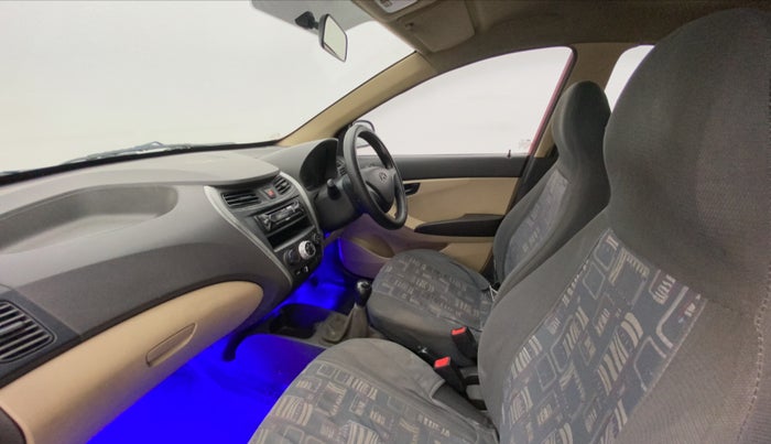 2014 Hyundai Eon ERA +, Petrol, Manual, 77,864 km, Right Side Front Door Cabin