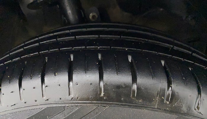 2021 Maruti Baleno ZETA CVT PETROL 1.2, Petrol, Automatic, 19,714 km, Right Front Tyre Tread