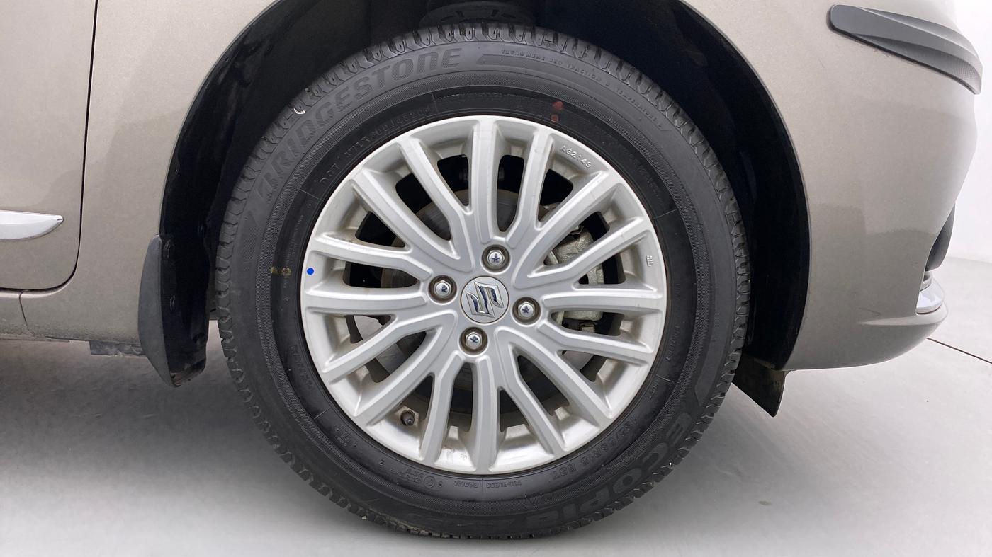 2021 Maruti Dzire ZXI, Petrol, Manual, 12,154 km, Right Front Wheel