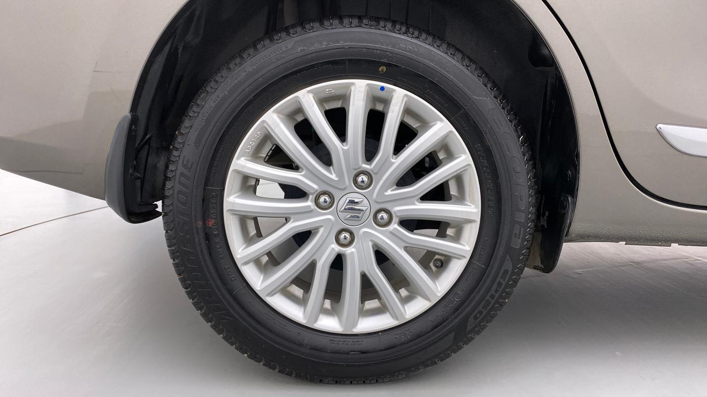2021 Maruti Dzire ZXI, Petrol, Manual, 12,154 km, Right Rear Wheel