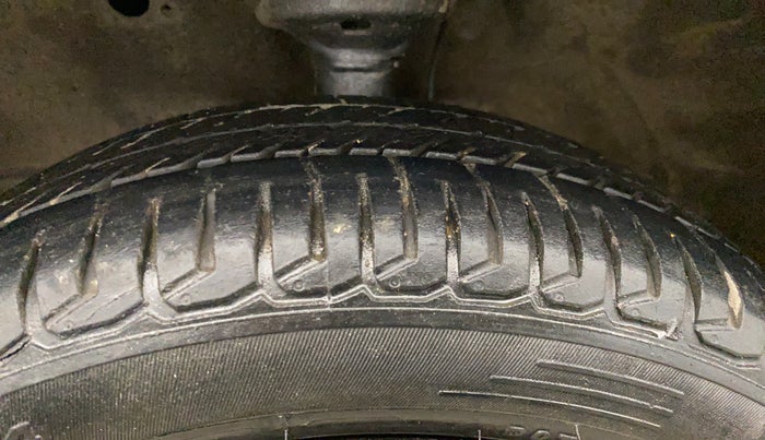 2015 Maruti Wagon R 1.0 VXI, Petrol, Manual, 32,524 km, Left Front Tyre Tread